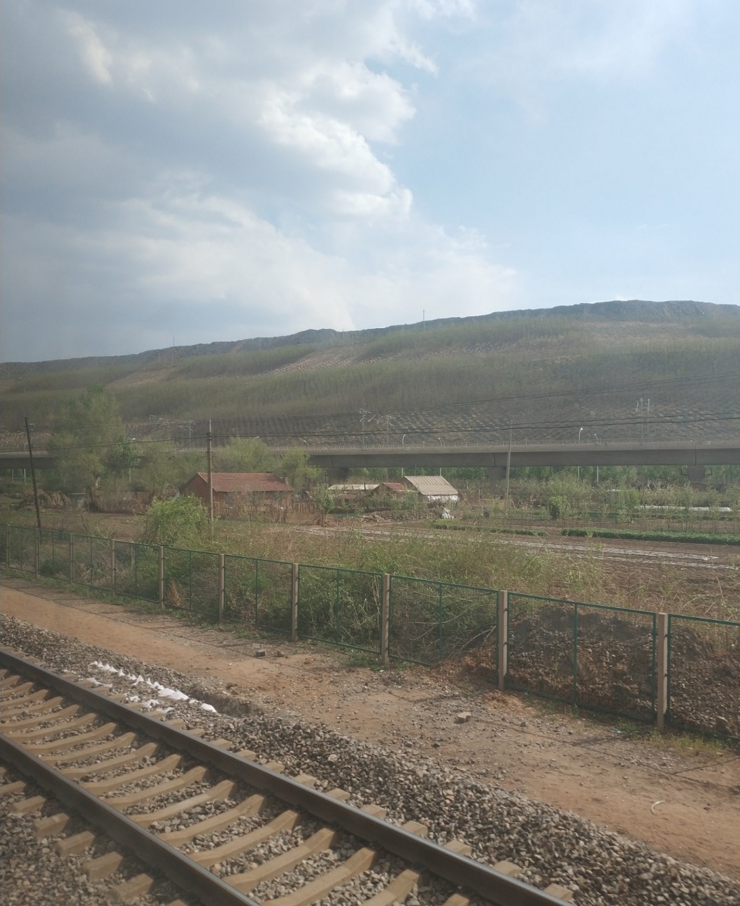 沈丹高铁提速,沈丹线普速列车通过明洞