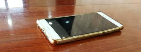 华为手机从100层楼摔下来会怎么样,华为手机高空坠落可以维修吗