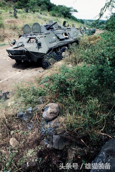 美军入侵格林纳达单兵装备,小国军事实力有多弱