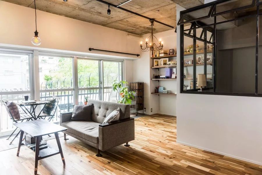 房子装修怎样设置小窗户,家庭装修窗户注意事项和细节