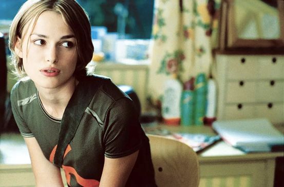 为什么平胸的女生都这么好看,平胸的妹子怎么改变