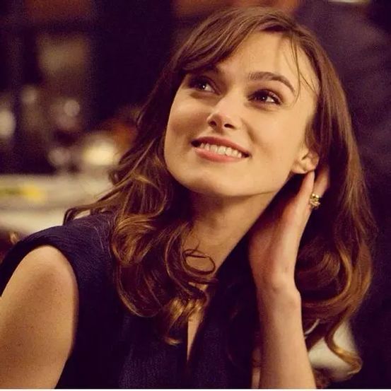 为什么平胸的女生都这么好看,平胸的妹子怎么改变