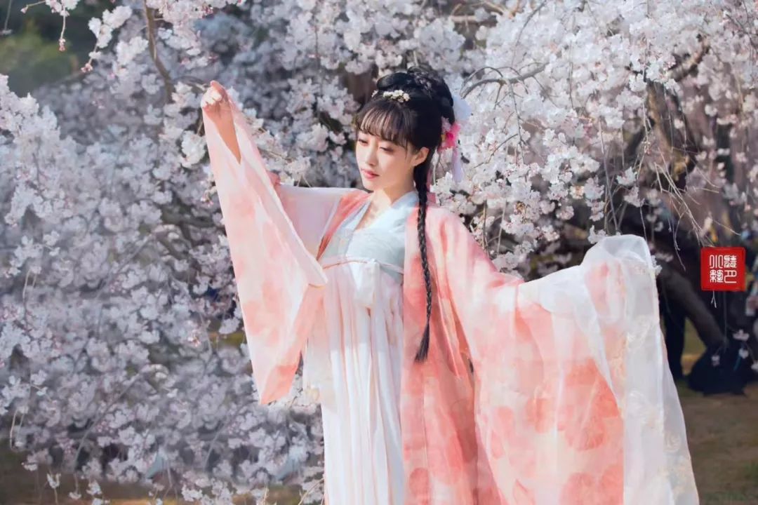 95后中国姑娘在澳洲,中国姑娘在澳洲街头