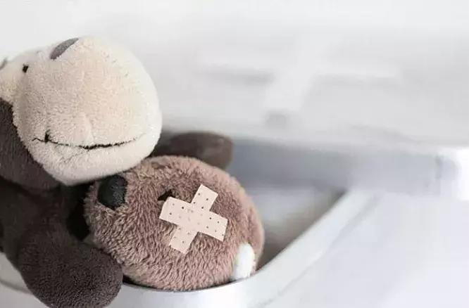 创可贴可以促进伤口愈合吗,如何处理伤口创可贴的胶