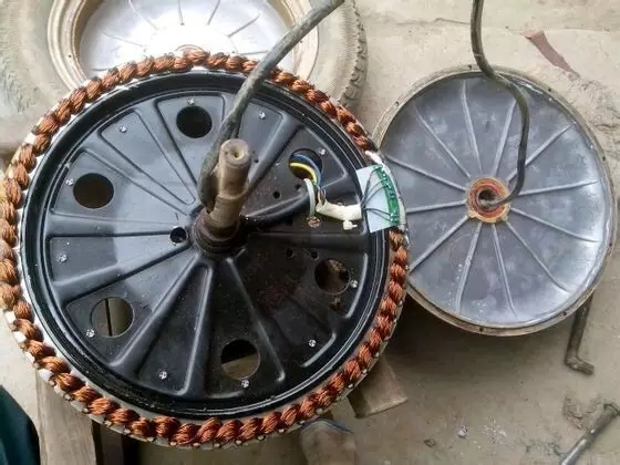 电动车电池好的跑不快是什么原因,电动车跑得慢和电池有关吗