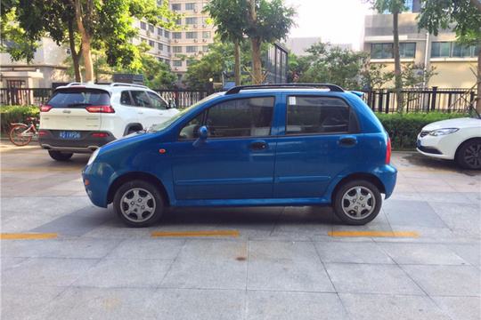 一万元能买到什么二手车,一万元左右的两厢二手车