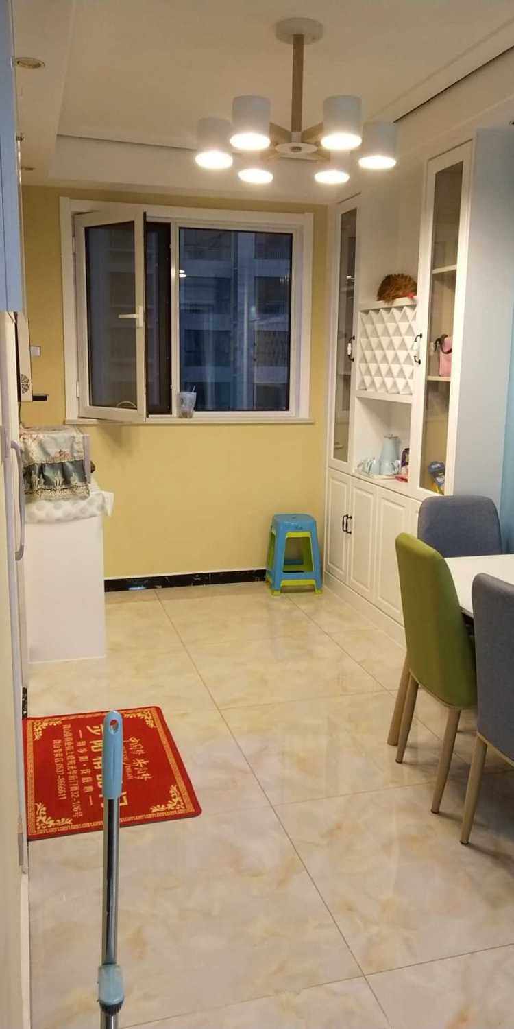 蓝色花背景墙,装修背景墙颜色带花