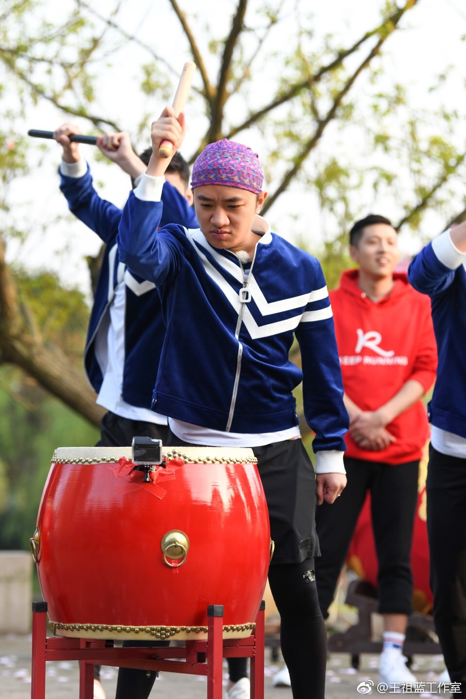 奔跑吧龙舟比赛开头,奔跑吧赛龙舟在哪一期