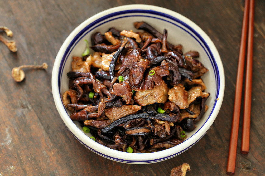 东北深山老林的美食,大山里的珍贵美食