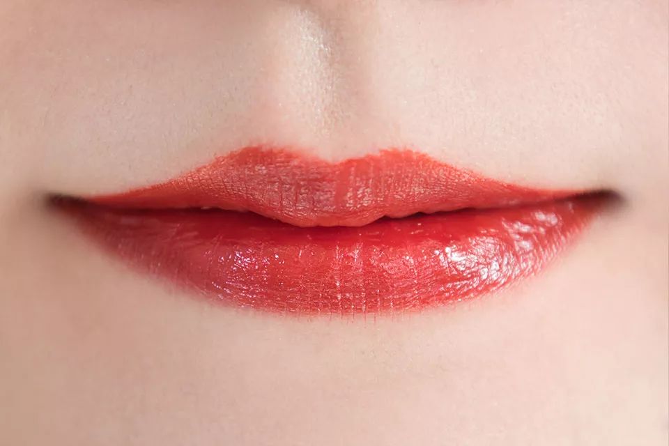 测评显白口红黄黑皮,黄皮口红测评推荐阿玛尼