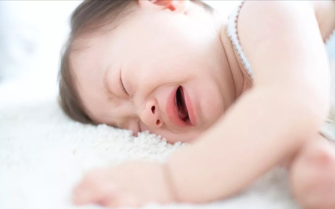 宝宝呛咳但自己咳几声就好了,宝宝呛咳急救法