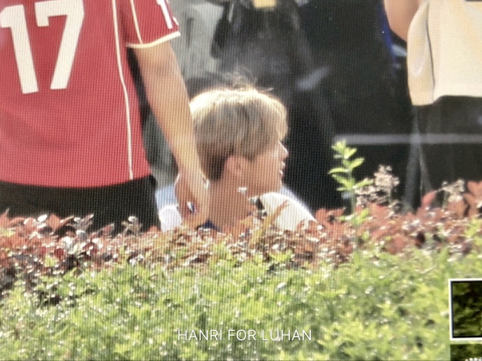 180510网曝《奔跑吧》苏州录制世界杯主题7号足球少年鹿开心的两个两百斤的孩子