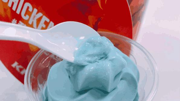 肯德基鲜奶冰激凌,肯德基新品抹茶冰激凌