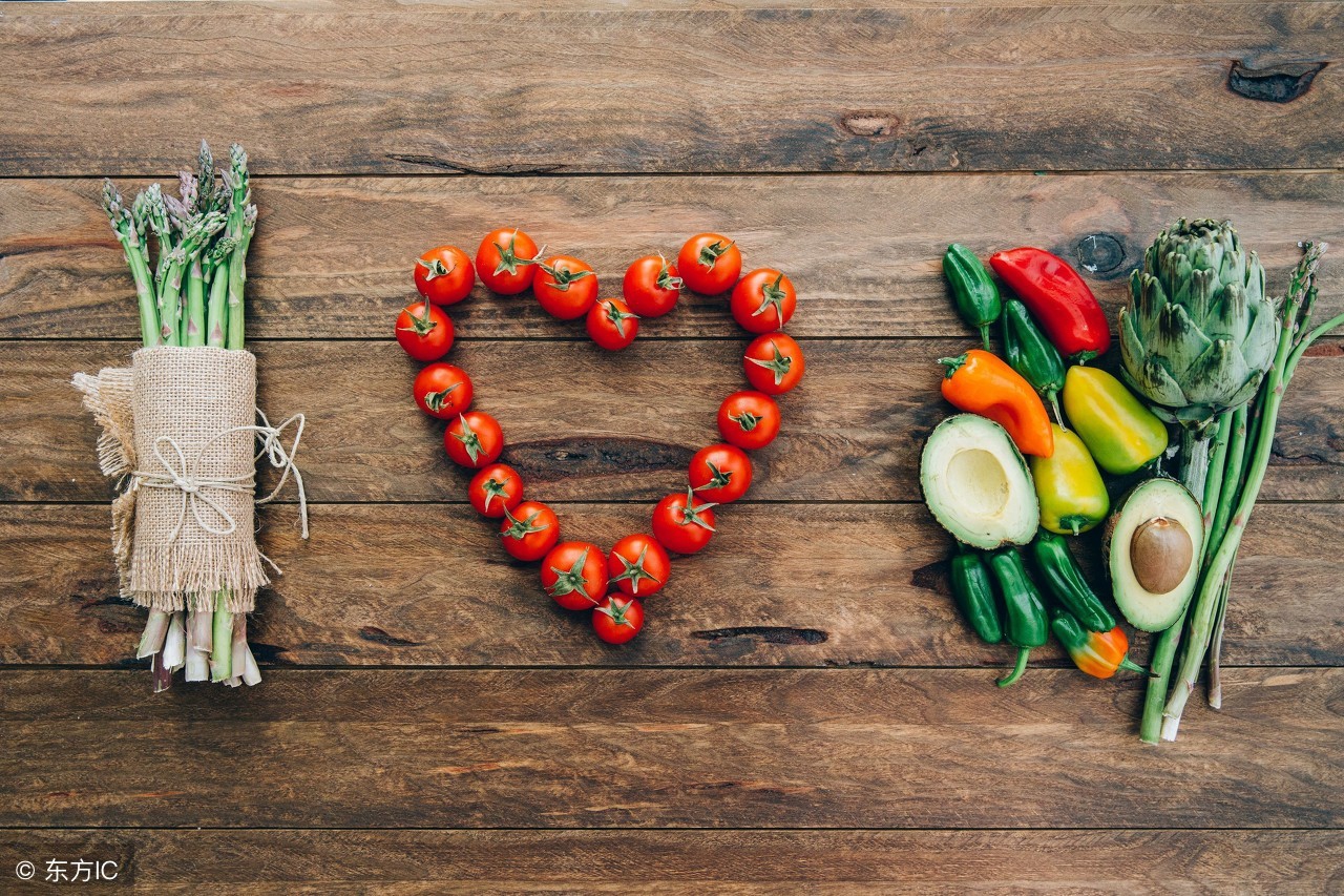 小姐姐教你怎么护理油性皮肤,夏季油性皮肤用什么护肤品