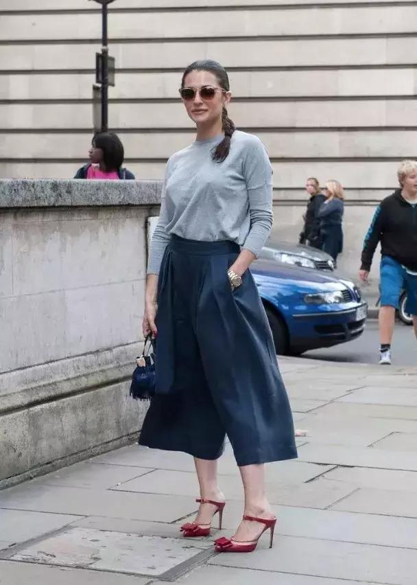 宽松t恤配阔腿裤慵懒,想要腿变长