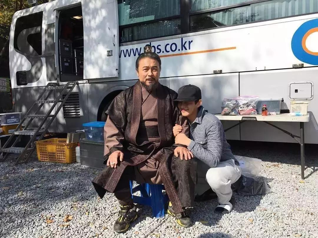 他是燃烧的戏疯子,更是进击戛纳的男神