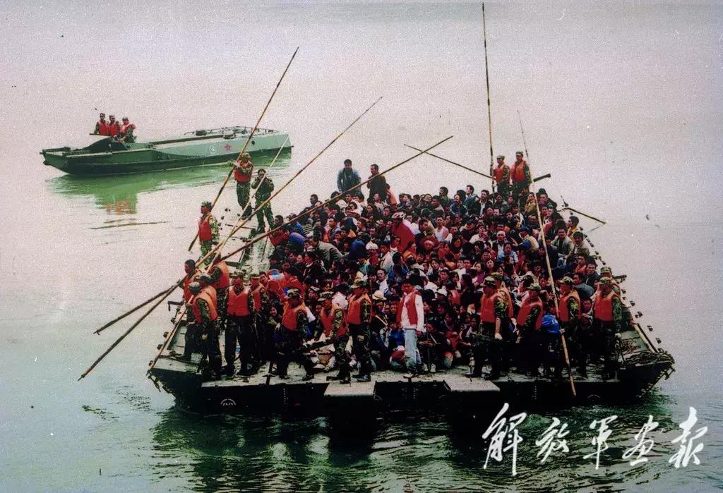 抗震救灾汶川,汶川地震十年感人视频播放