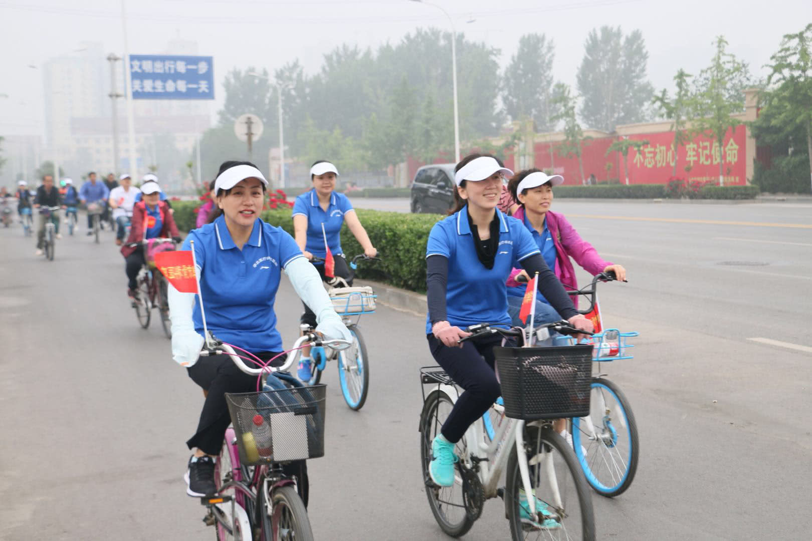 楠ㄧ鍗椾竵鏍煎皵涔夎瘖涓婚,楠ㄧ鍗椾竵鏍煎皵