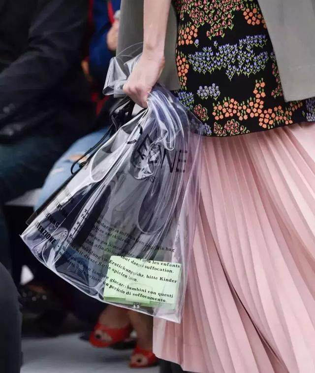 杜海涛千元盒饭,杜海涛买礼物