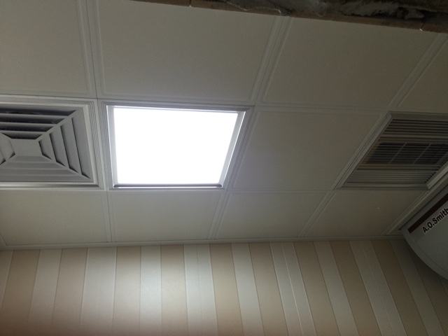 卫生间是暗窗怎么办,卫生间暗卫有必要开个窗户