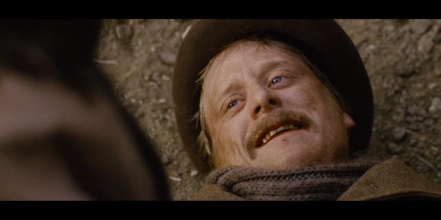 天使和恶魔之间是能够有爱的,天使和恶魔也可以有纯洁的友情