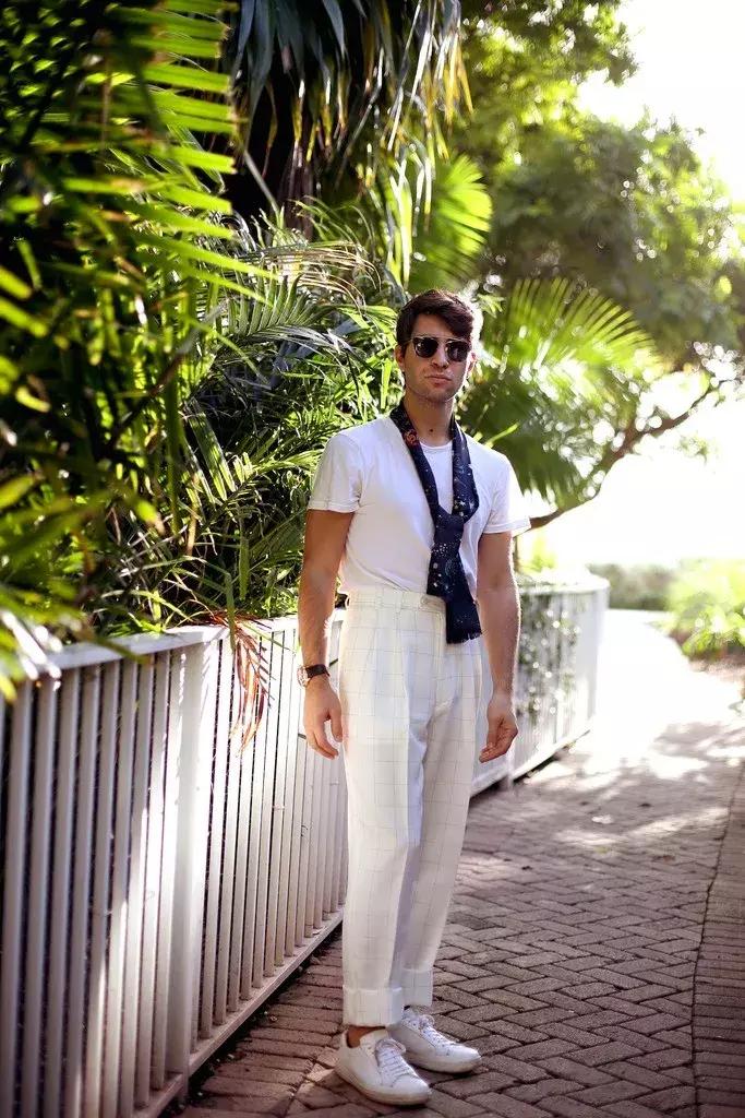 自从穿好「高腰裤」,我长高了十厘米