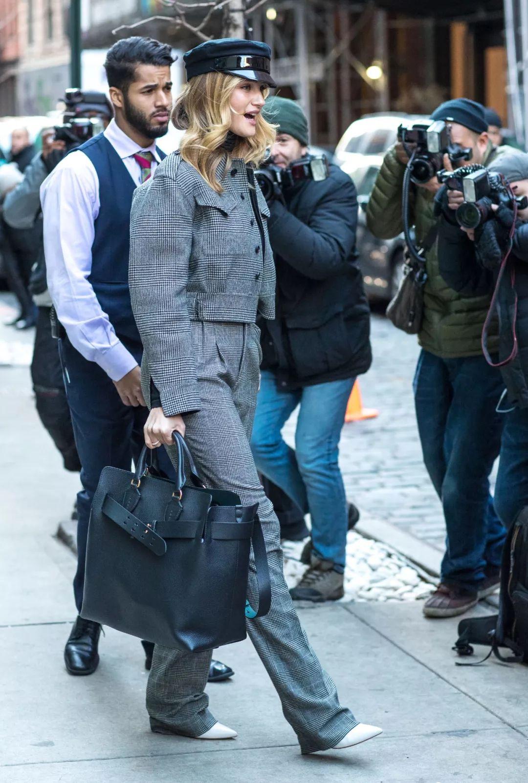 Baby钟楚曦欧阳娜娜女明星们都对它爱不释手