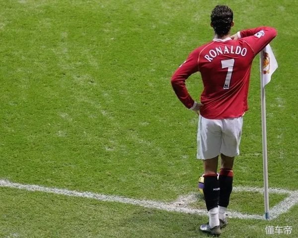 c罗座驾凯迪拉克,c罗座驾布加迪威龙