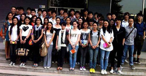 濂规浘鏄皨濂抽儙濡備粖闅愬鍩嬪悕,濂规浘鏄皨濂抽儙