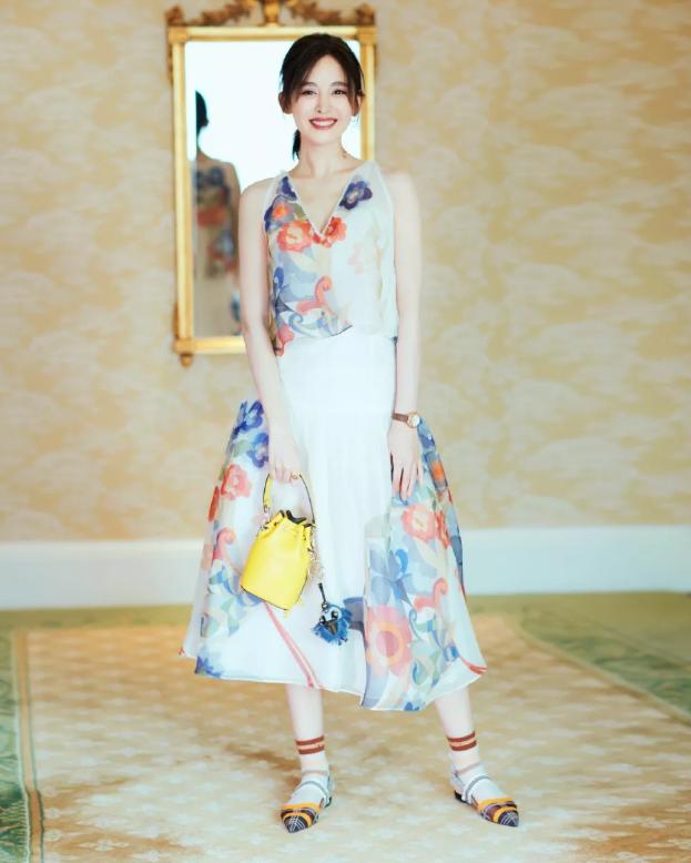 今年最火的包包四季,今年夏天流行什么包包