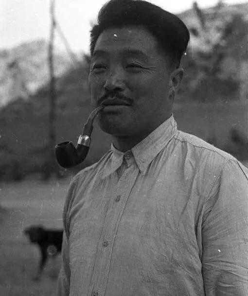 历史上名人使用的烟斗,名人烟斗和皓顿哪个好