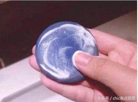 用气垫老是脱妆,夏天用气垫还是用粉底液不脱妆