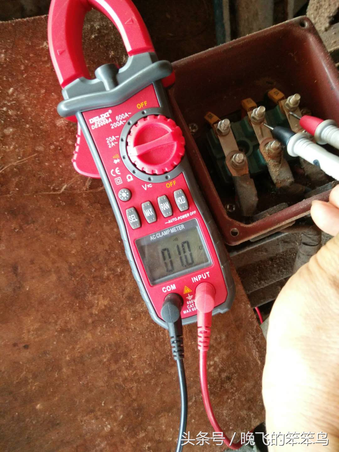 如何用万用表蜂鸣档检测电机好坏,万用表蜂鸣档怎么测三相电机好坏