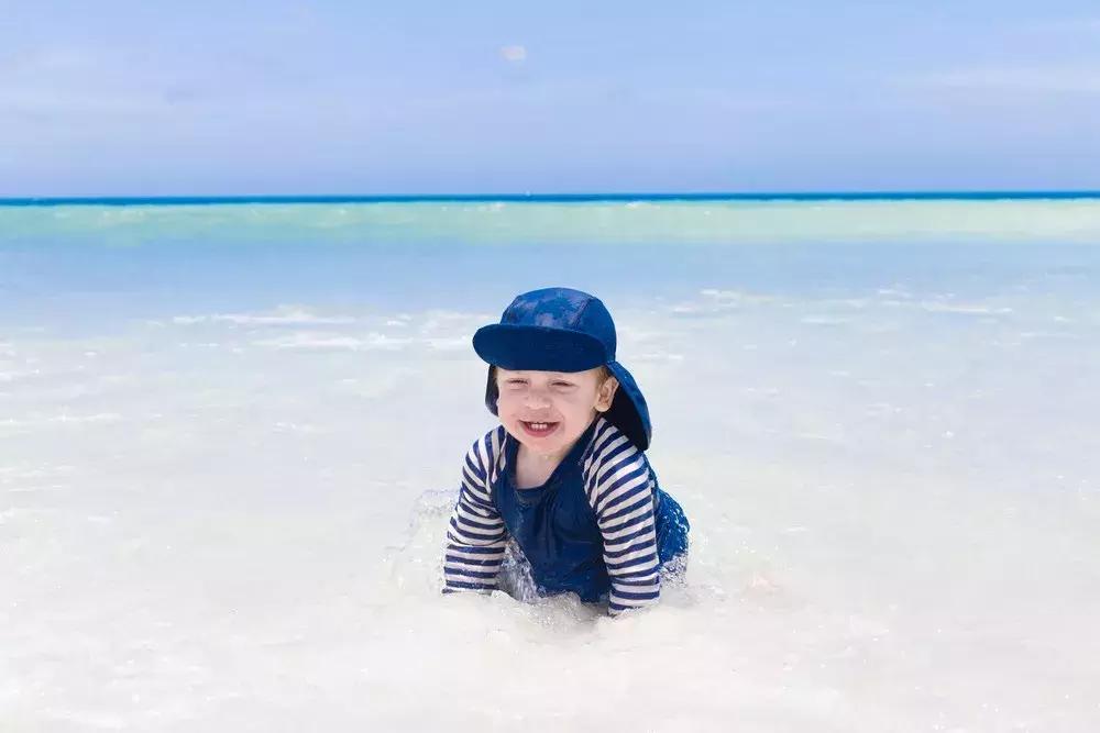 宝宝皮肤晒伤用什么牌子的防晒霜,宝宝如何有效防晒视频教程