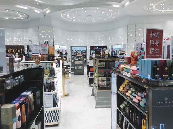 泼水节旅游详细攻略,泼水节应该去曼谷还是芭提雅