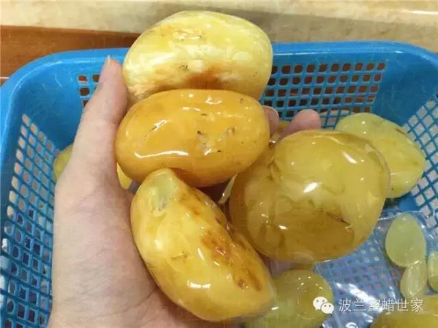 西藏老蜜蜡怎么辨别真假,真正的藏族老蜜蜡