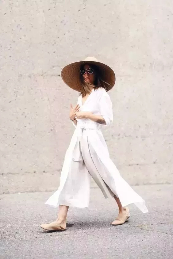 这个春夏时髦精都在穿这三种元素,夏日穿搭胖胖的中性风裤子