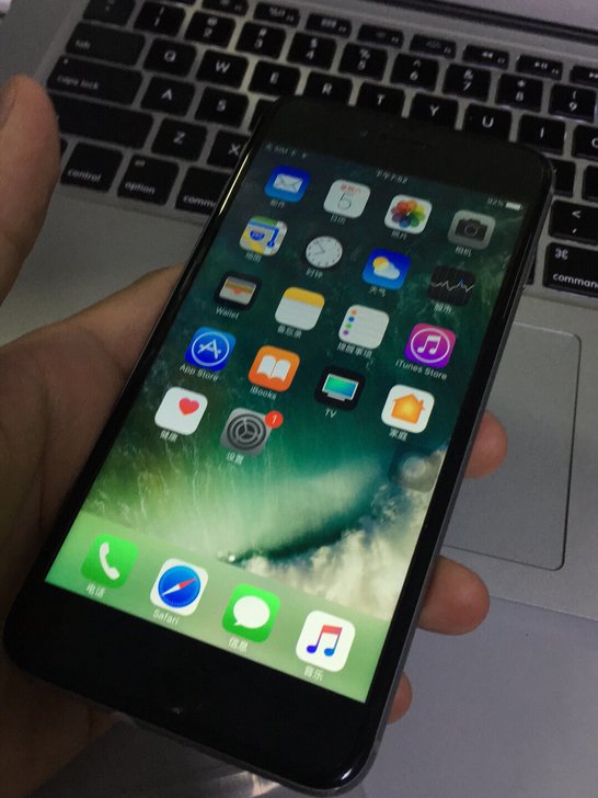 ios10的iphone6splus,iphone6plus哪个版本更流畅