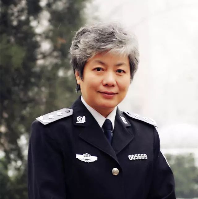 四少年躲过死刑竟然相视一笑,14岁中学生为什么被同学杀害