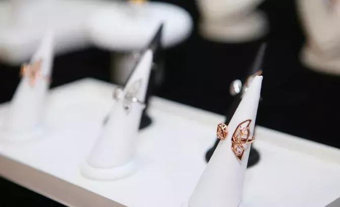 戒指推荐小众手控,粗短的手型适合的戒指