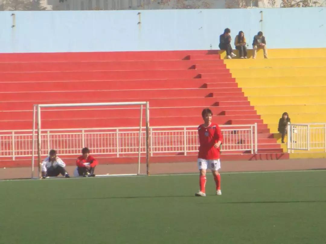 职工球星-有个爱踢球的学霸叫方刚