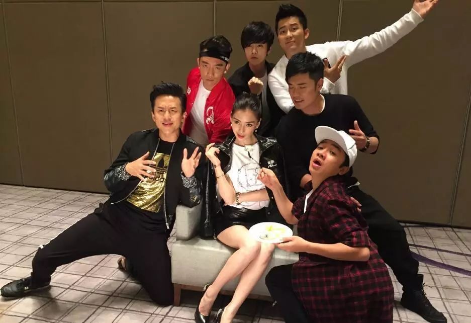 angelababy被怼女生名场面,angelababy淋水风波