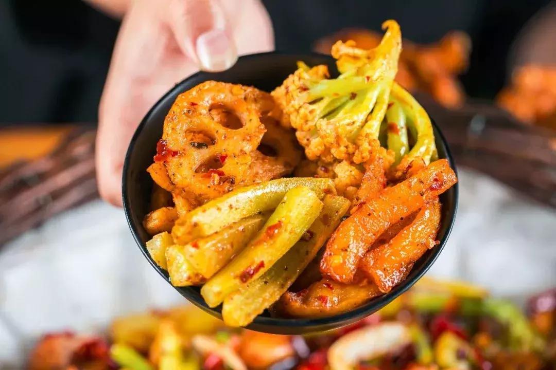 蛙哥被粉丝吊打的视频,网红蛙哥被打