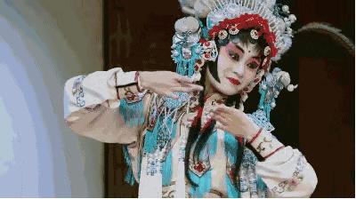 11个看点炫花眼丨国手领衔女篮不让须眉，成都“兄弟伙”要雄起！