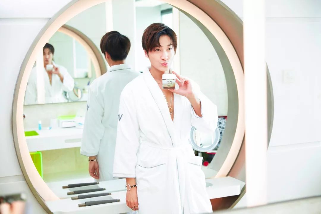 五月连蹦三天迪，每天还是少女肌