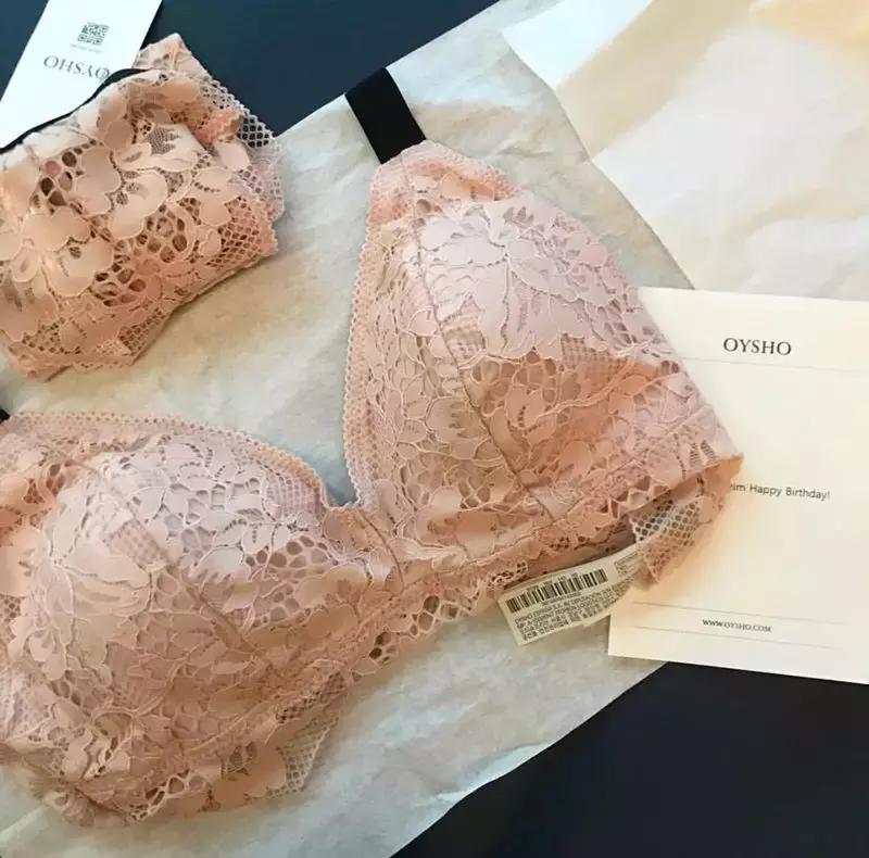 平胸怎么穿不尴尬,平胸怎么穿不空杯