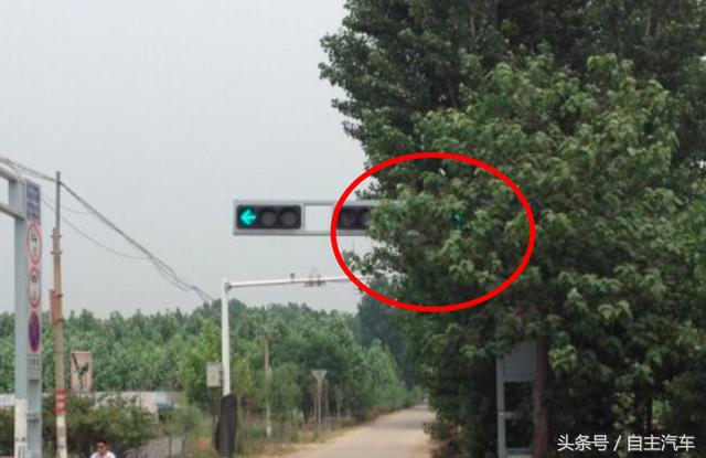 交警提醒5种闯红灯行为不再扣分,b证闯红灯被扣6分怎么挽回