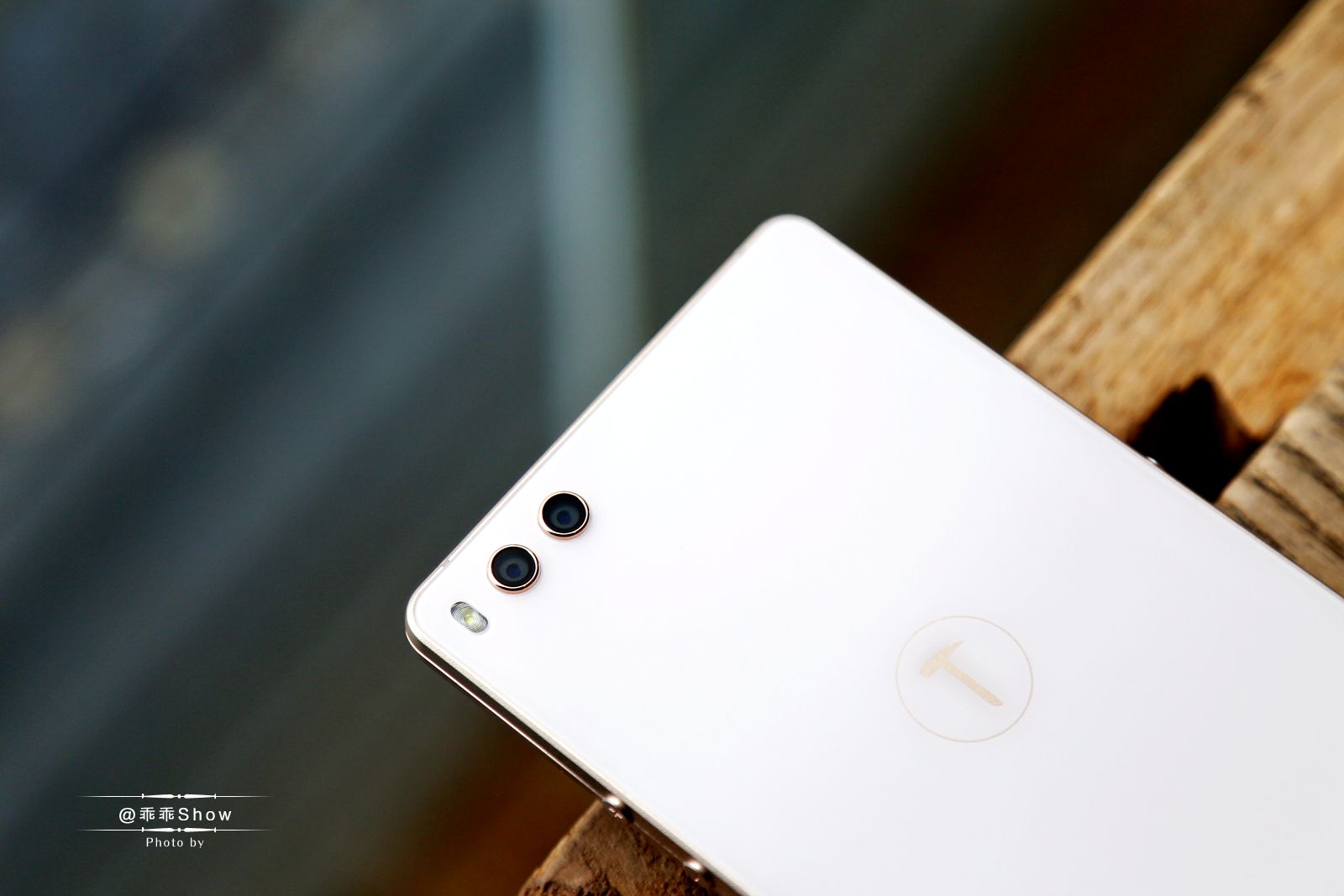 坚果3发布会刘海屏视频,坚果3现在值得买吗