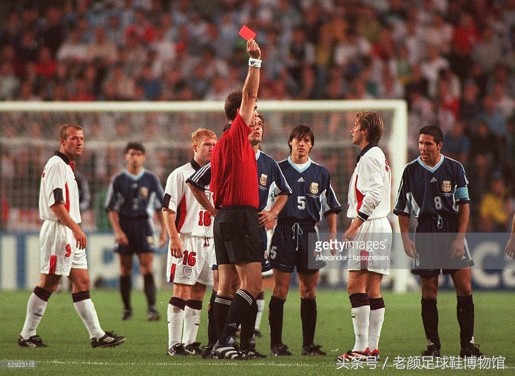 02年世界杯足球鞋回顾,世界杯最火前十的足球鞋