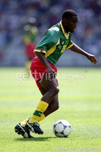 02年世界杯足球鞋回顾,世界杯最火前十的足球鞋